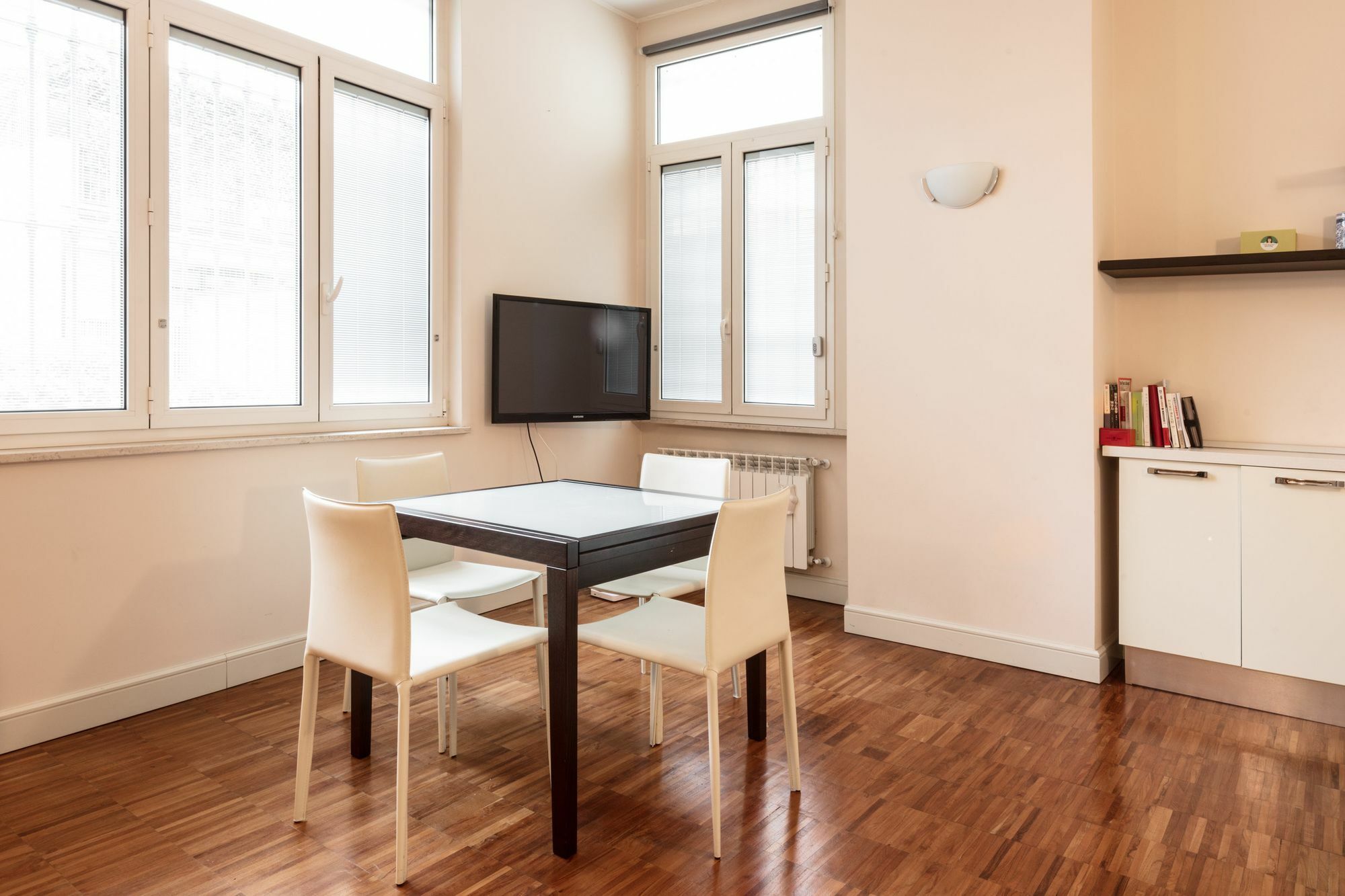Premuda Apartment Милан Экстерьер фото